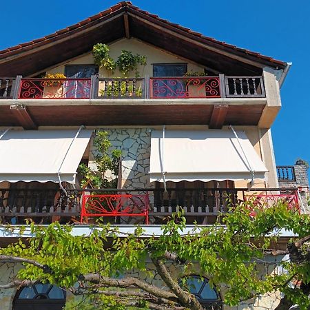 Guest House Lini Esterno foto